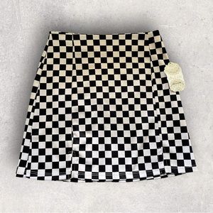 NWT Y2K checkered mini skirt.